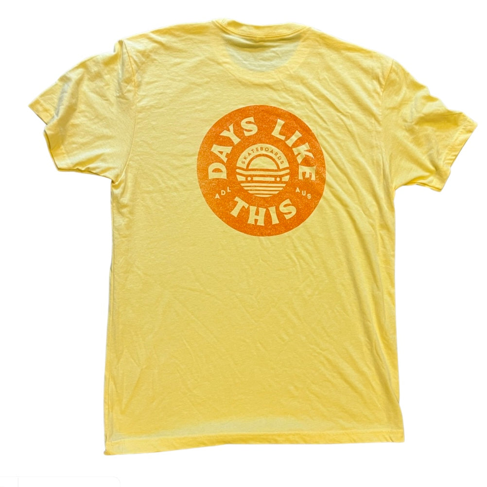logo t-shirt banana